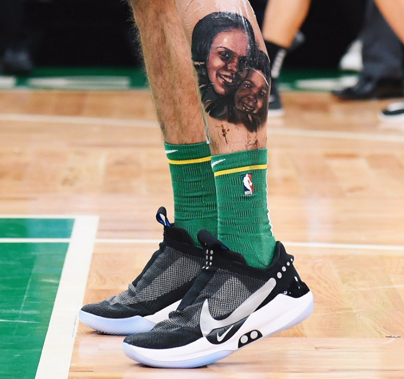 耐克历史上的篮球鞋_nike篮球鞋历史_耐克篮球鞋发展史