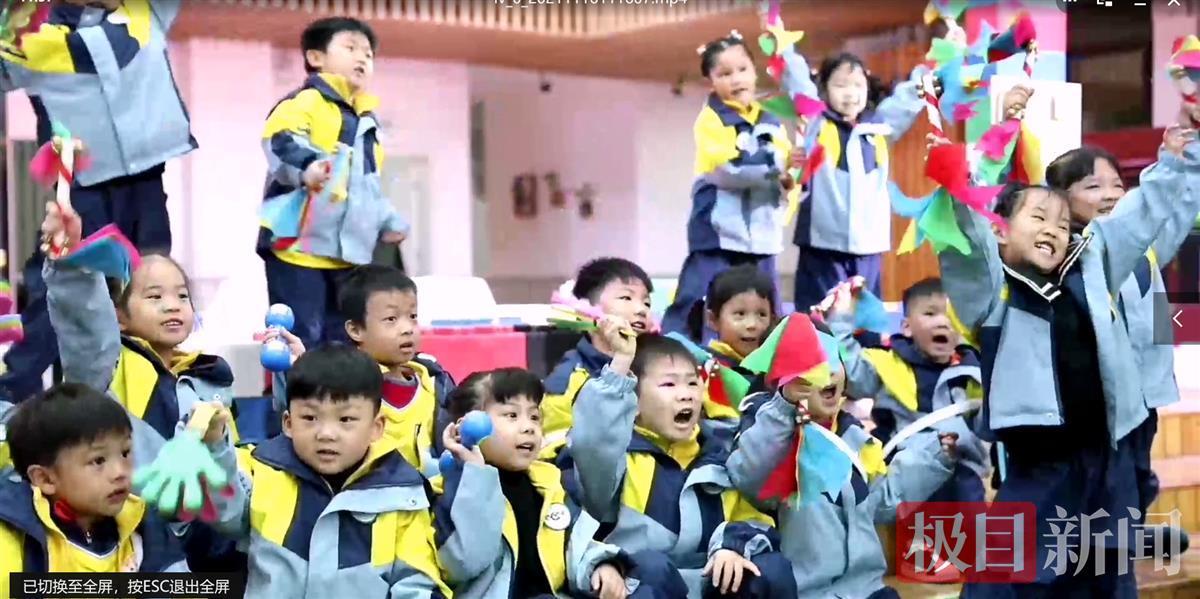 幼儿园足球技巧有哪些_幼儿园足球怎么教_幼儿园足球技能教案