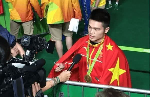 奥运举重冠军男_德阳籍举重奥运冠军_四川举重奥运冠军